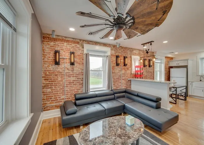 Charming Apartment About 15 Mi To The Amish Village!